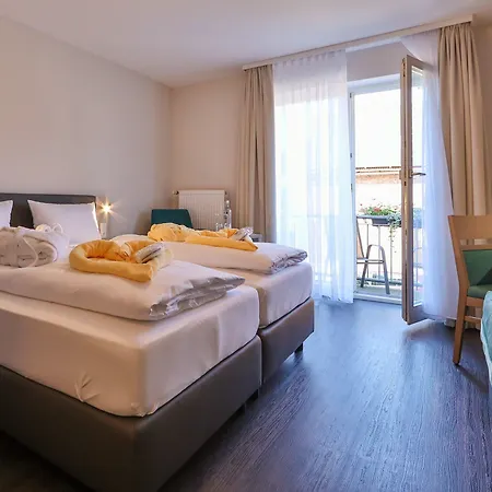 Отель Sonnenhotel Bayerischer Hof - Inklusive 3*