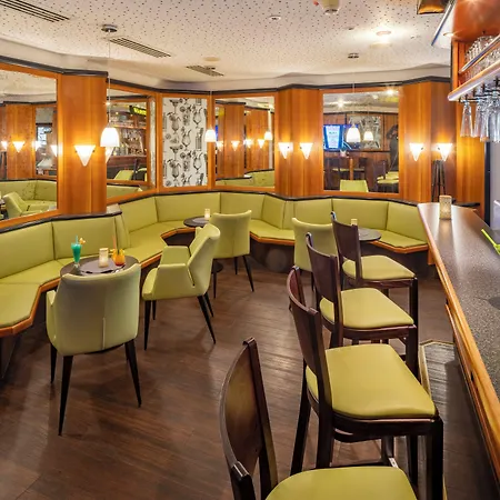 Sonnenhotel Bayerischer Hof - Inklusive Waldmünchen