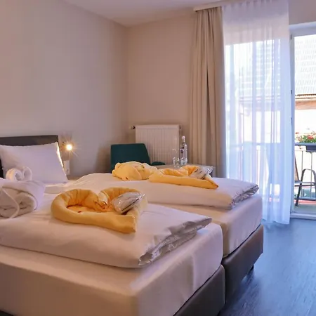 Sonnenhotel Bayerischer Hof - Inklusive Waldmünchen